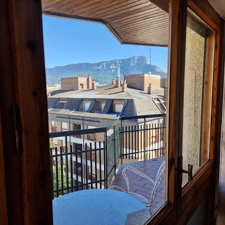 Apartamento Flor De Nieve Jaca Exterior foto