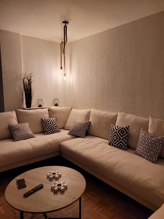 Apartamento Flor De Nieve Jaca Exterior foto