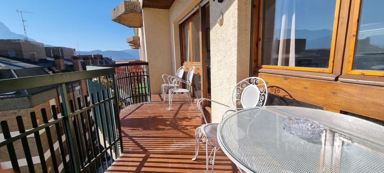 Apartamento Flor De Nieve Jaca Exterior foto