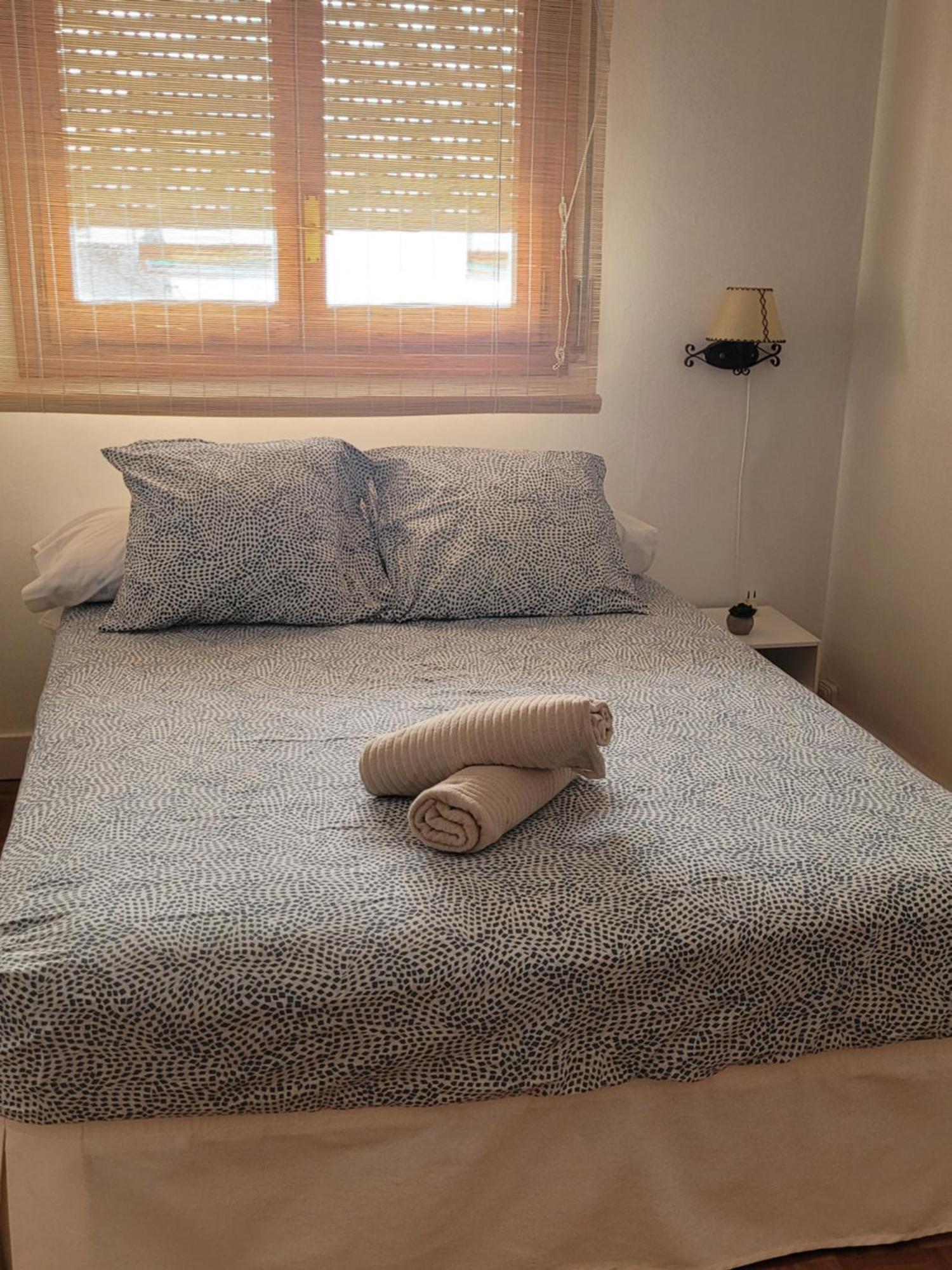 Apartamento Flor De Nieve Jaca Exterior foto